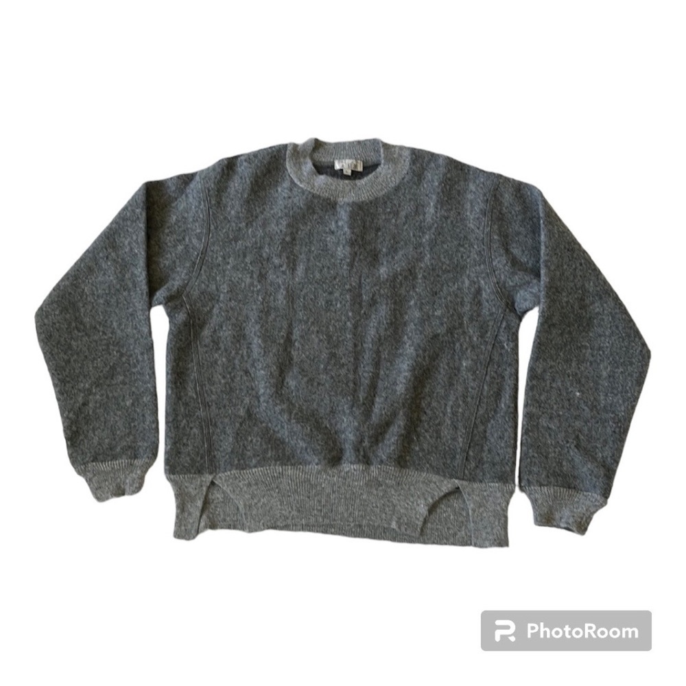 Trim & Tailor Women’s Wool blend gray sweater size Large